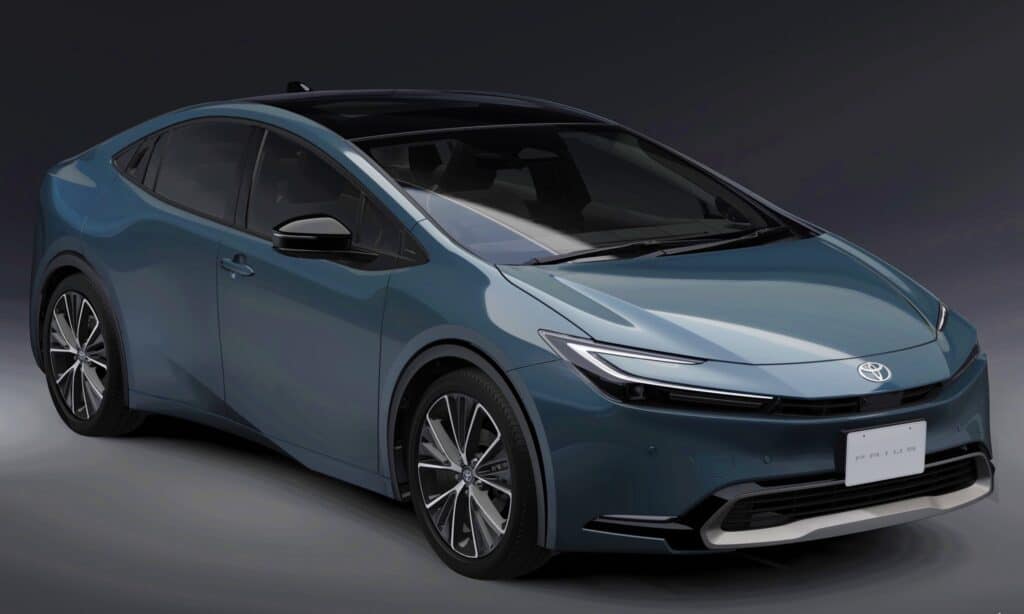 Топ 10 гибридных автомобилей 2024 года
